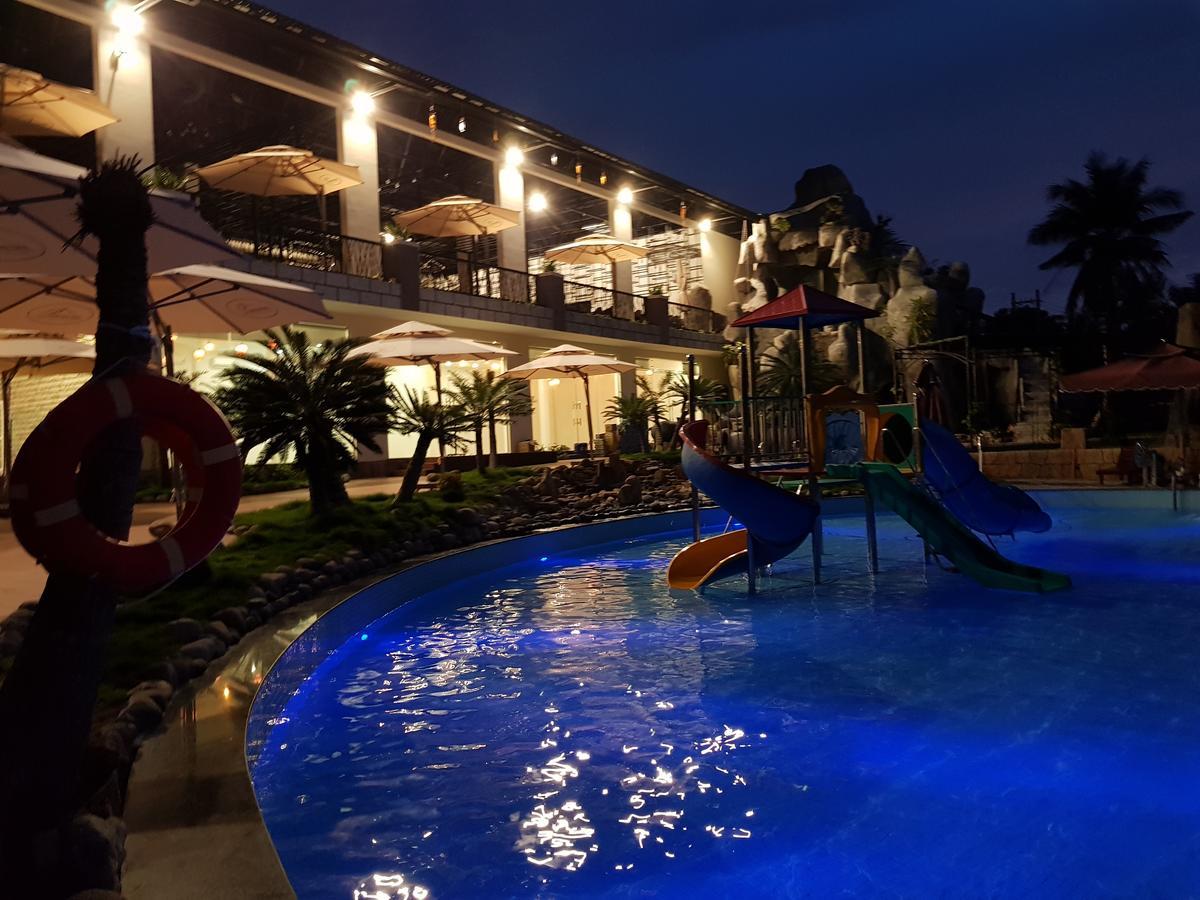Sang Nhu Ngoc Resort Chau Doc Exteriör bild