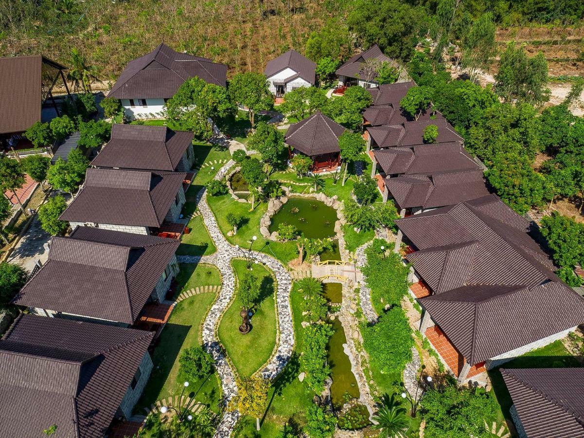 Sang Nhu Ngoc Resort Chau Doc Exteriör bild